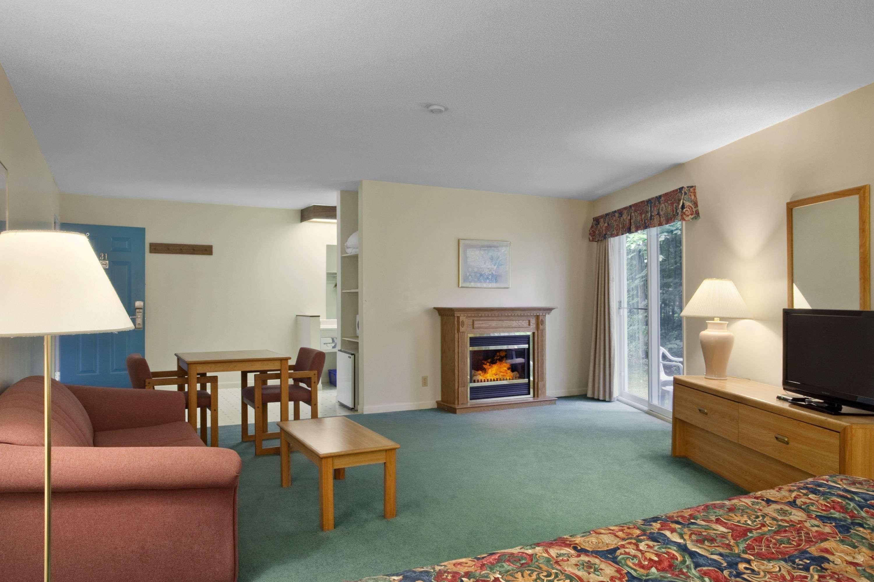 Travelodge By Wyndham Bracebridge Zewnętrze zdjęcie