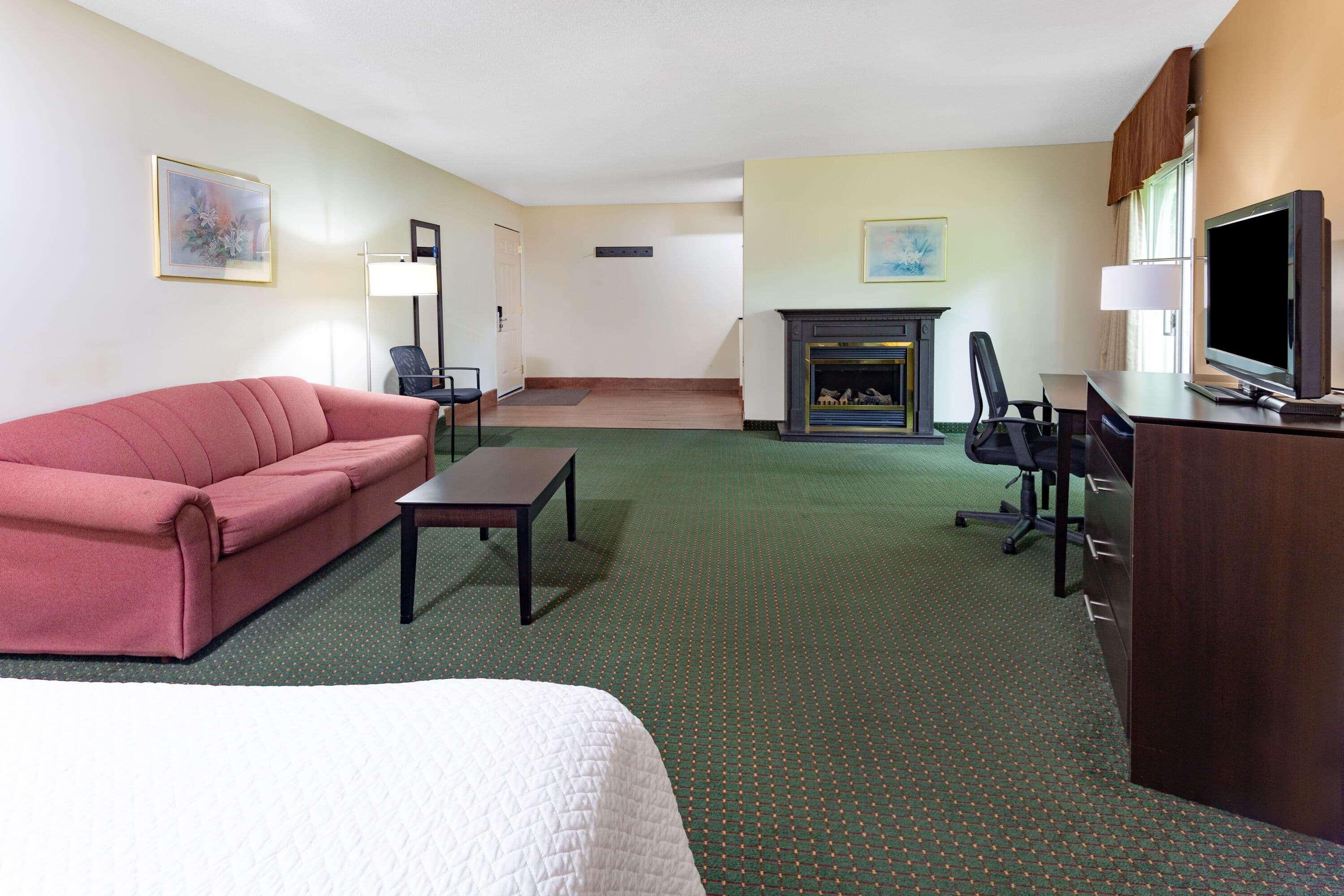 Travelodge By Wyndham Bracebridge Zewnętrze zdjęcie