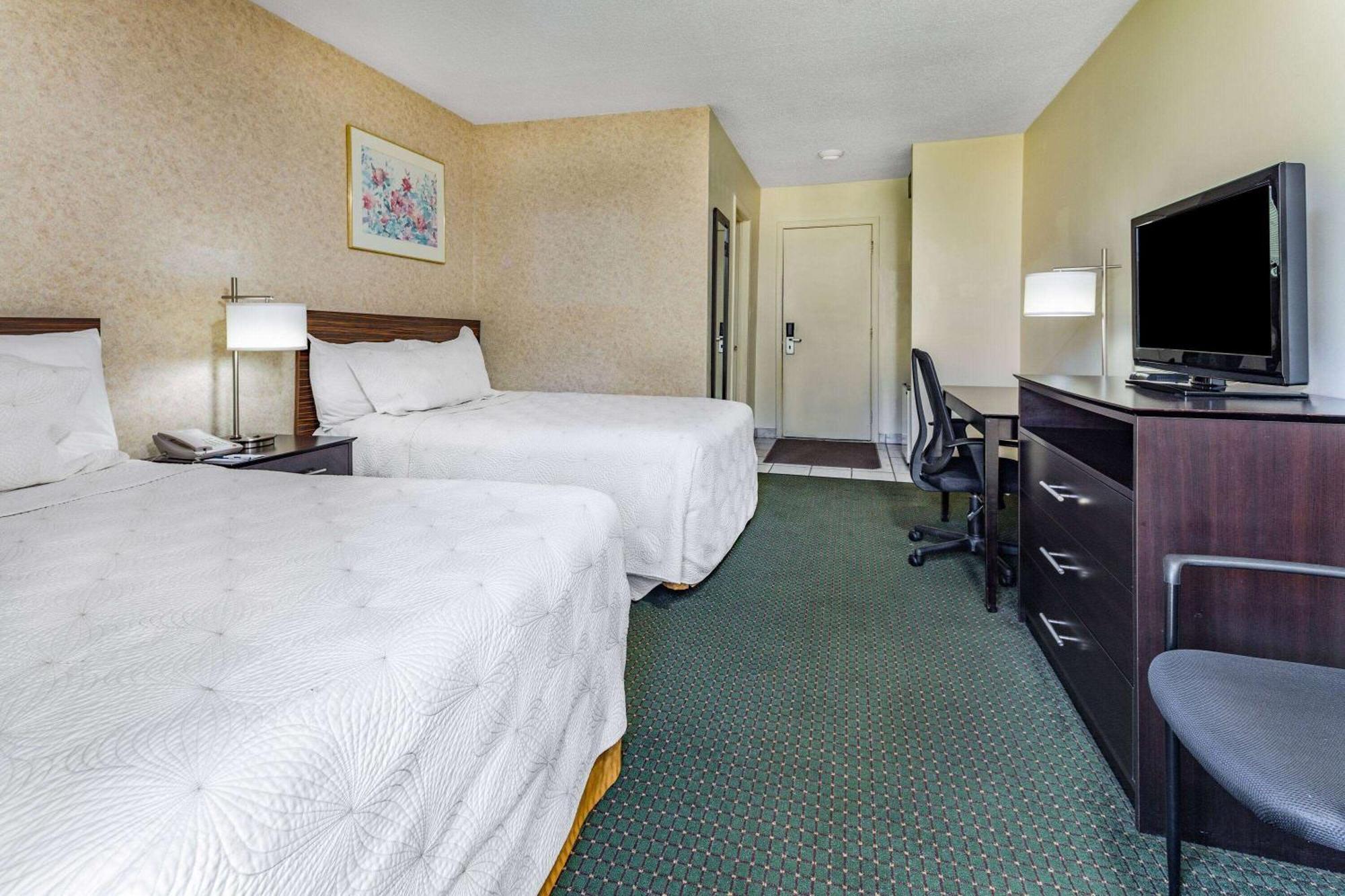 Travelodge By Wyndham Bracebridge Zewnętrze zdjęcie