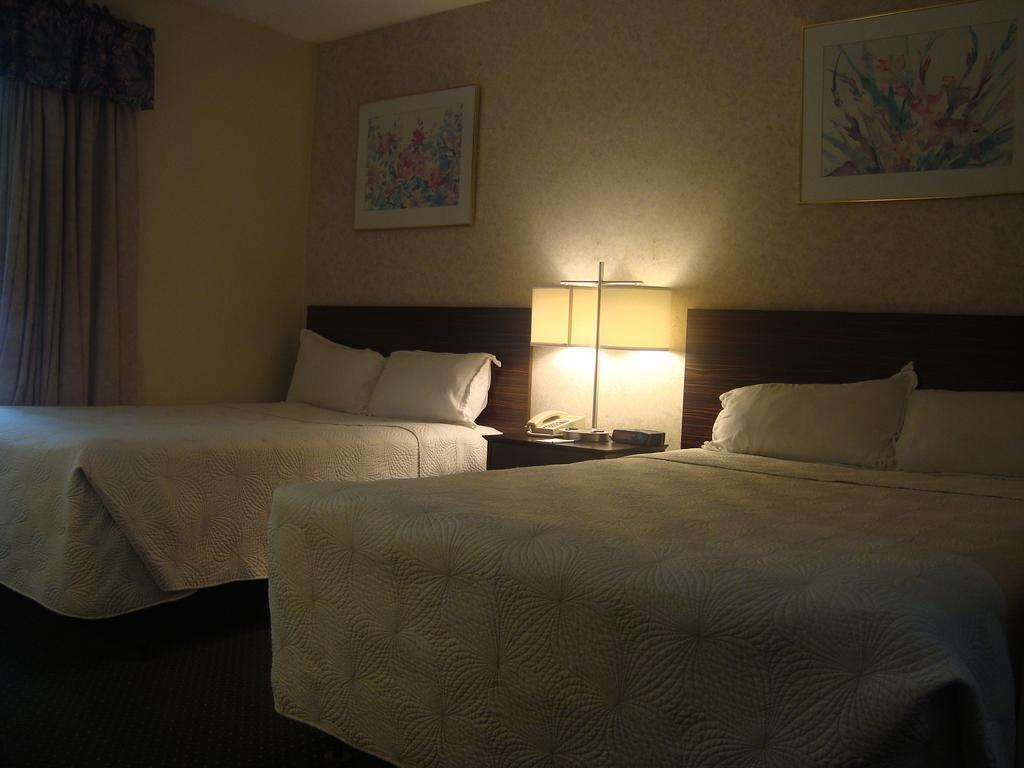 Travelodge By Wyndham Bracebridge Zewnętrze zdjęcie